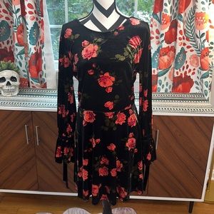 Xhilaration Dark Floral Velvet Long Sleeve Dress